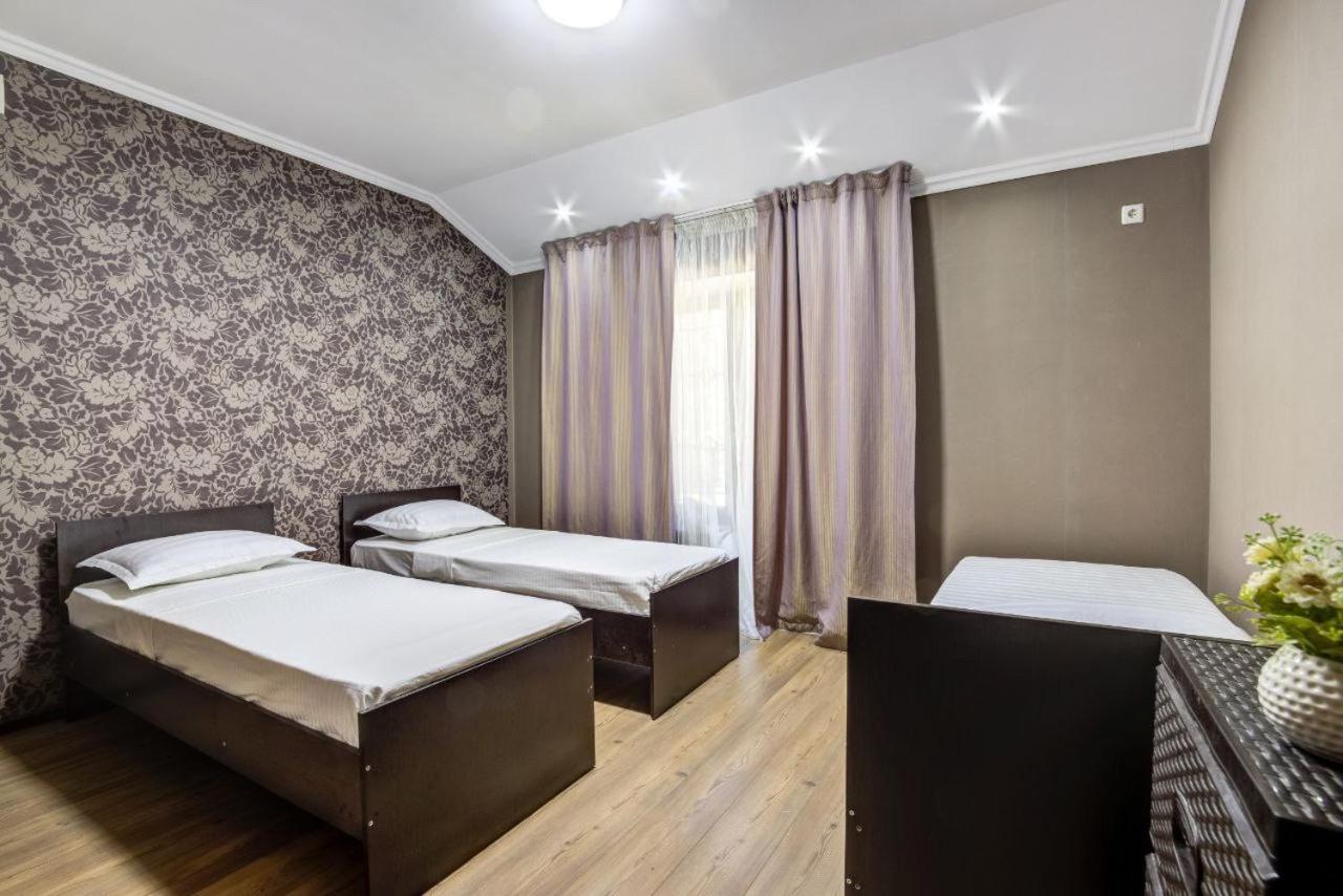 Opera Bed&Breakfast Bishkek Luaran gambar