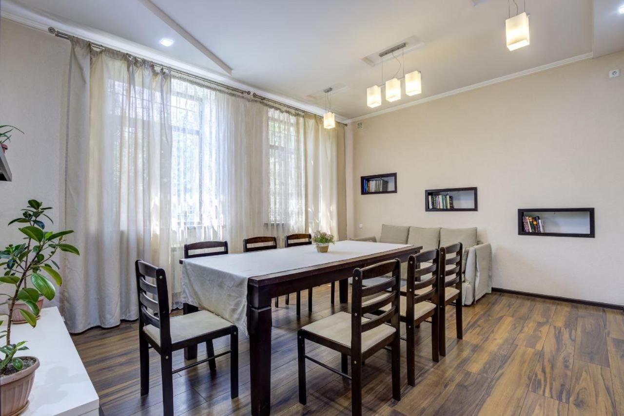Opera Bed&Breakfast Bishkek Luaran gambar